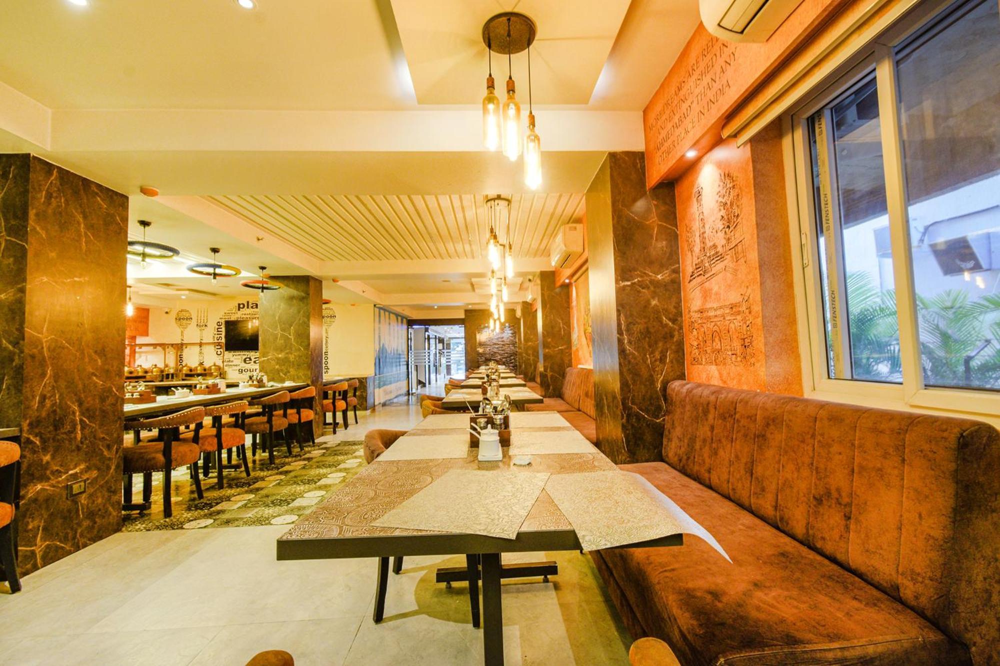 Treebo Premium Seven Lake View Hyderabad Exterior foto