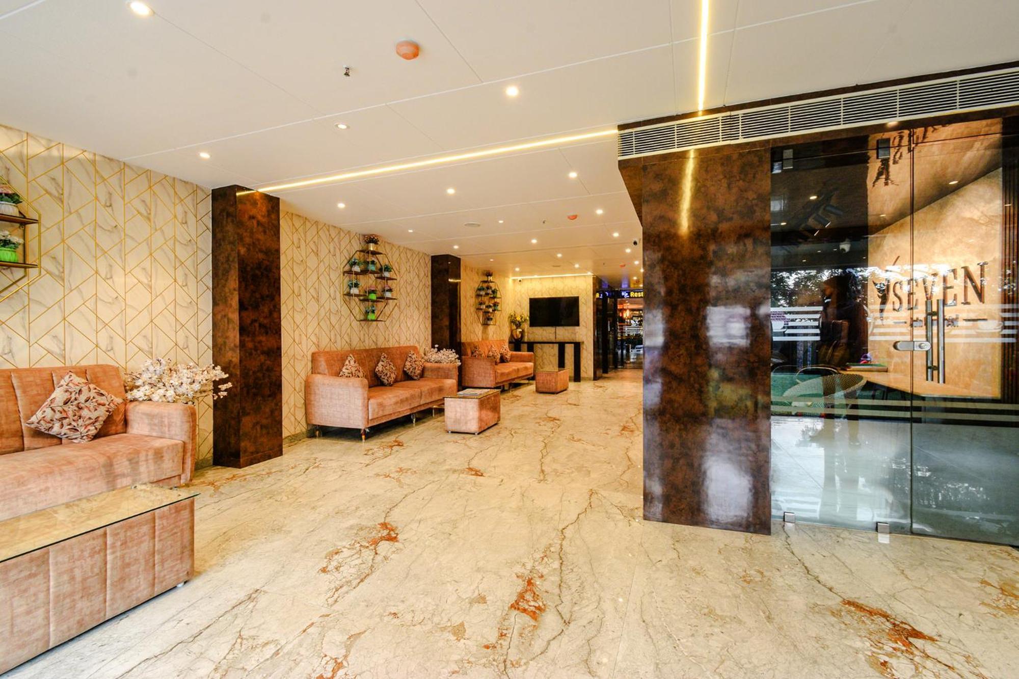 Treebo Premium Seven Lake View Hyderabad Exterior foto
