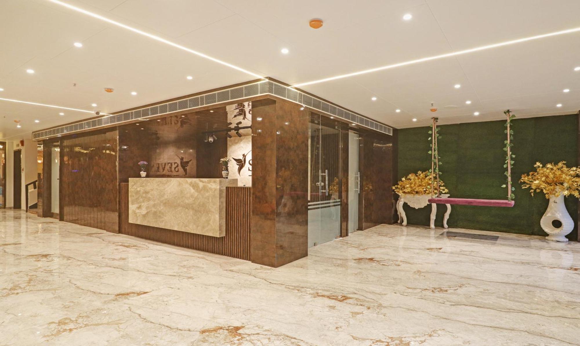 Treebo Premium Seven Lake View Hyderabad Exterior foto